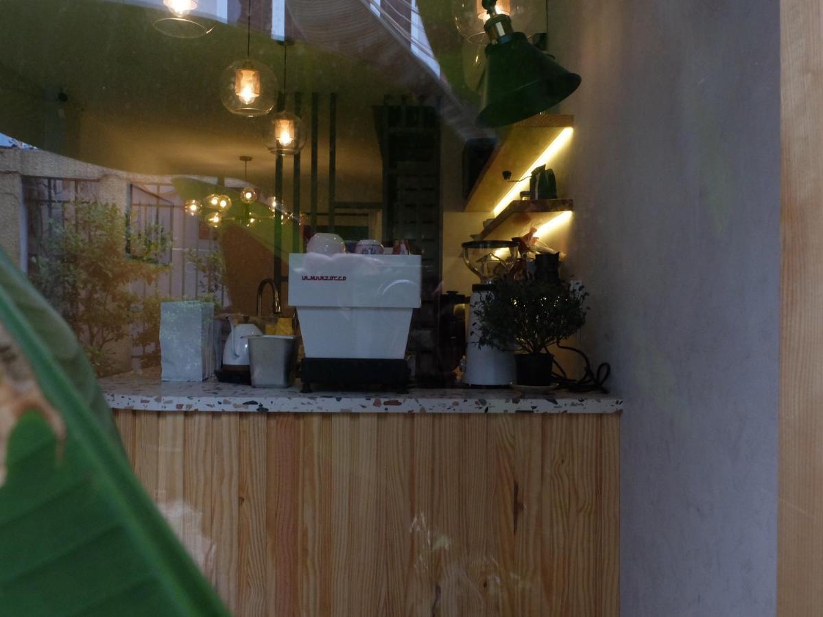 Nhà trọ Half Coffee N Dorm *
